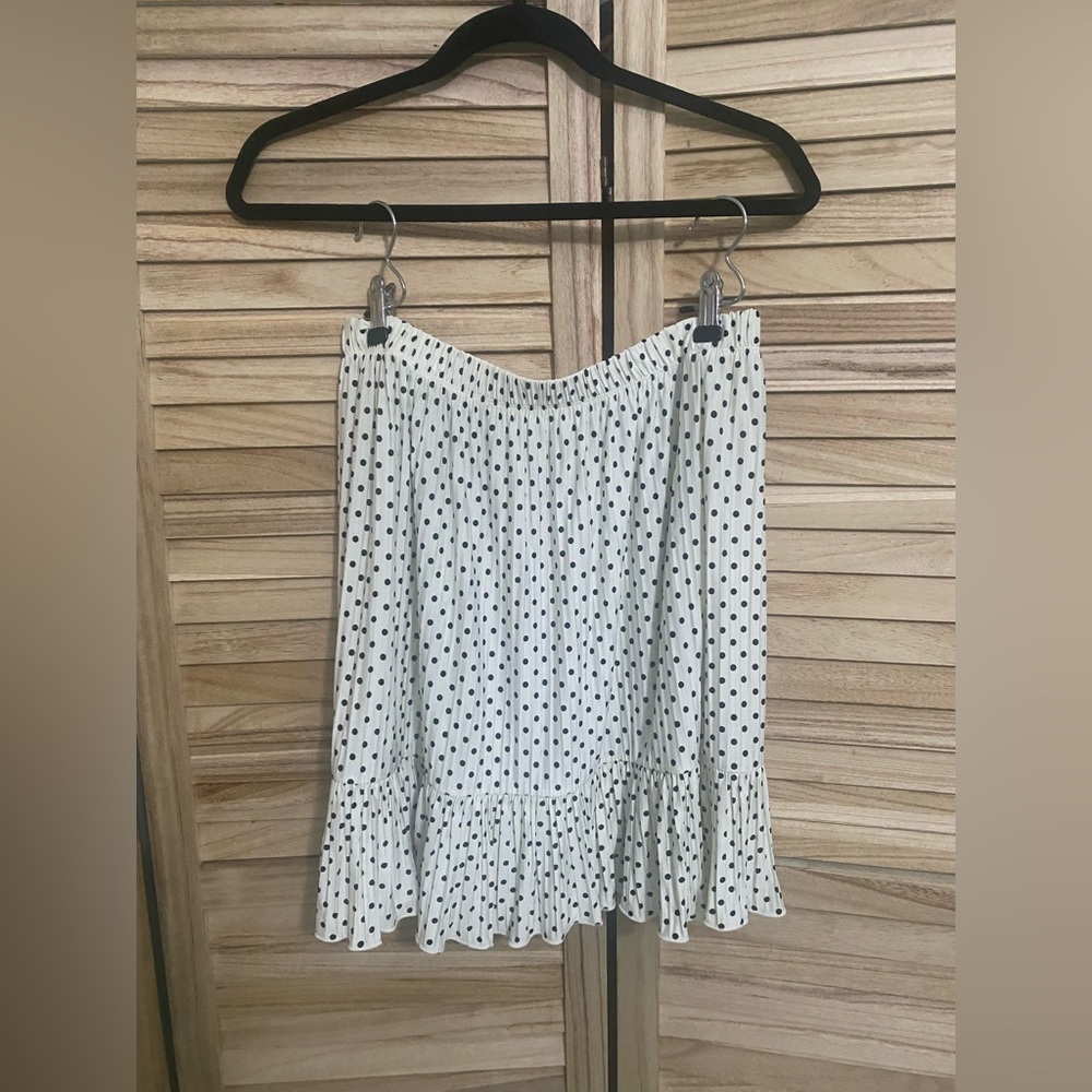 Zara skirt; polka dot Zara skirt; womens skirt size Medium